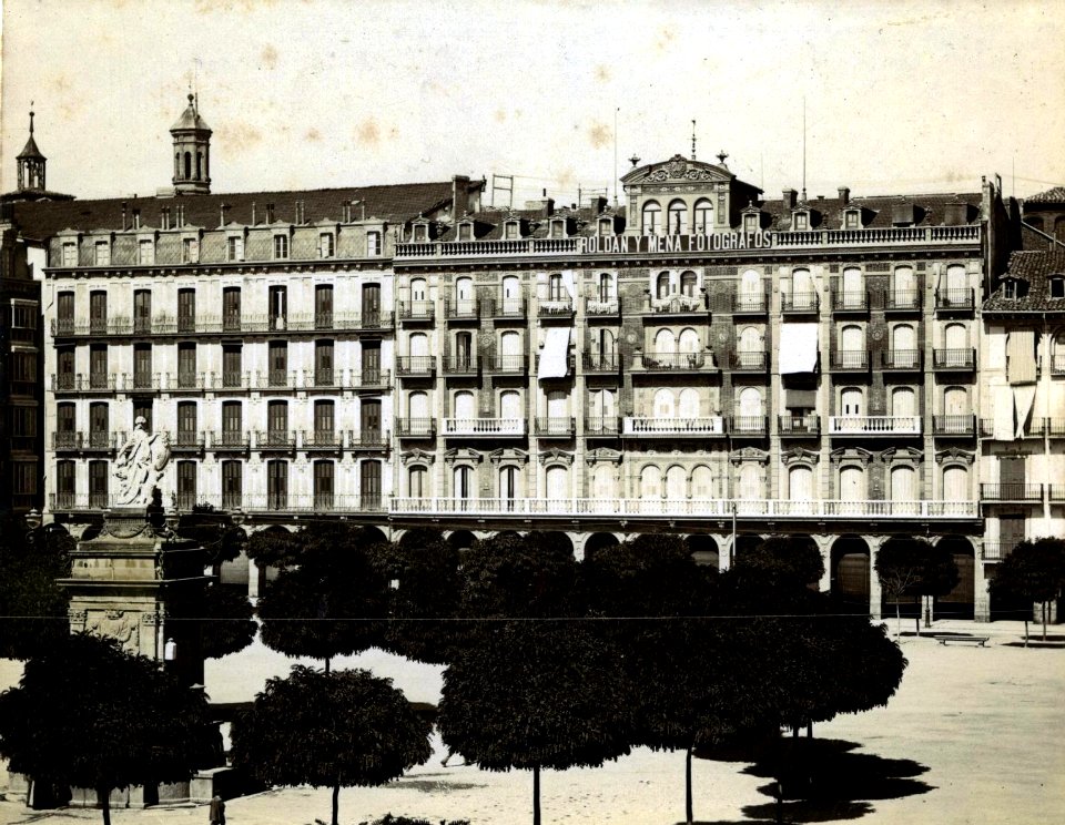 Plaza del Castillo y Nuevo Casino en Pamplona - Altadill