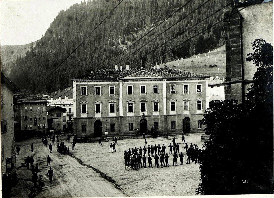 Platzmusik in Predazzo. (BildID 15588008)