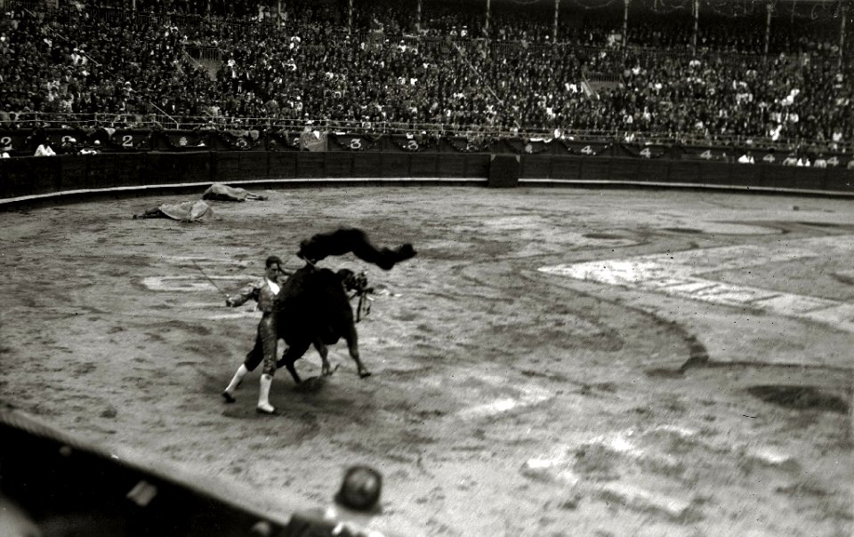 Plaza de 'El Txofre' (7 de 15) - Fondo Car-Kutxa Fototeka