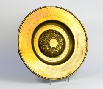 Plate (or finger-bowl)