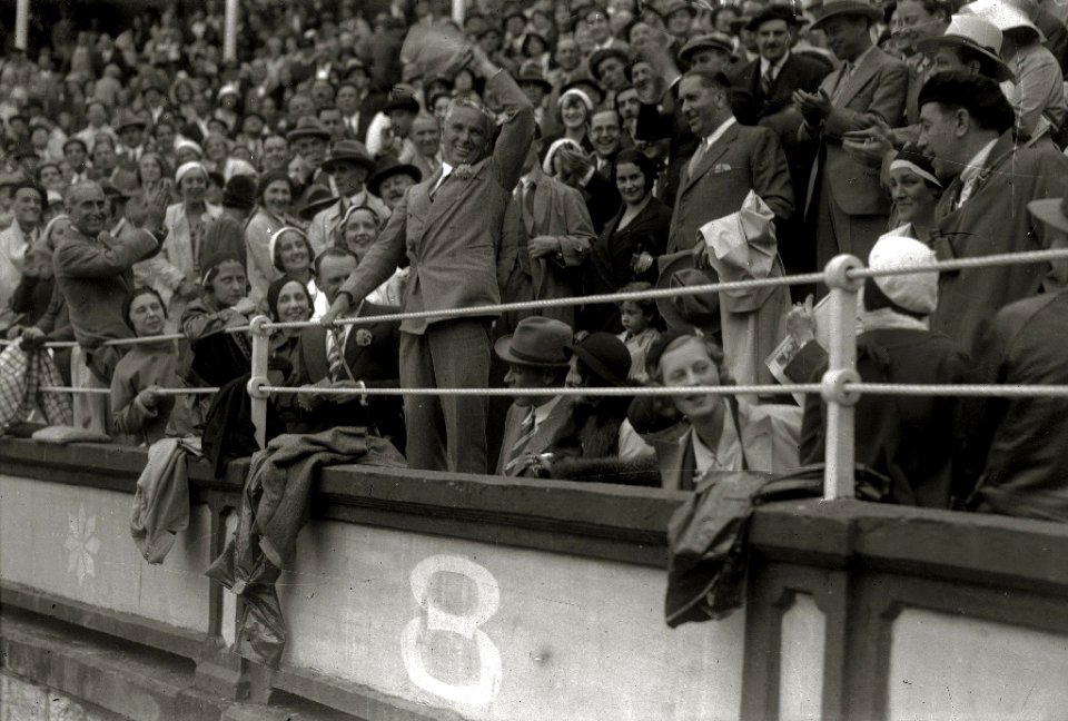 Plaza de toros de 'El Txofre' (14 de 16) - Fondo Car-Kutxa Fototeka