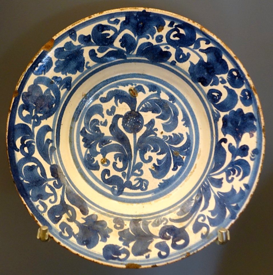 Plate with artichoke flower, Teruel, Spain, 18th century AD, ceramic - Museo Nacional de Artes Decorativas - Madrid, Spain - DSC08199 photo