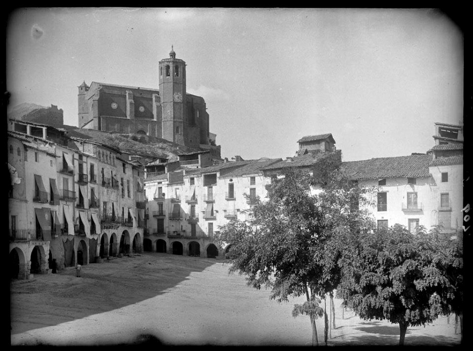 Plaça de Balaguer (AFCEC VIDAL 18X24 150)