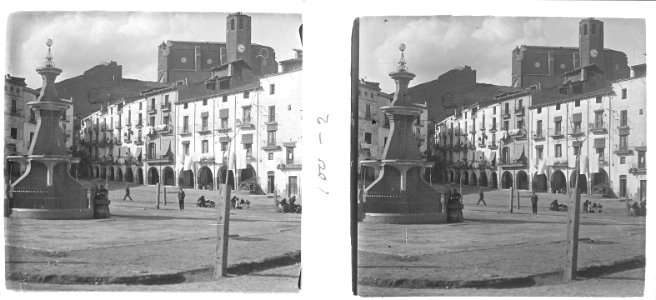 Plaça i església de Santa Maria de Balaguer
