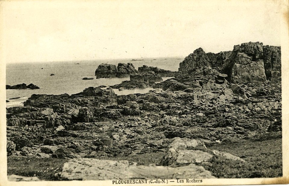 Plougrescant - Les rochers - AD22 - 16FI4275