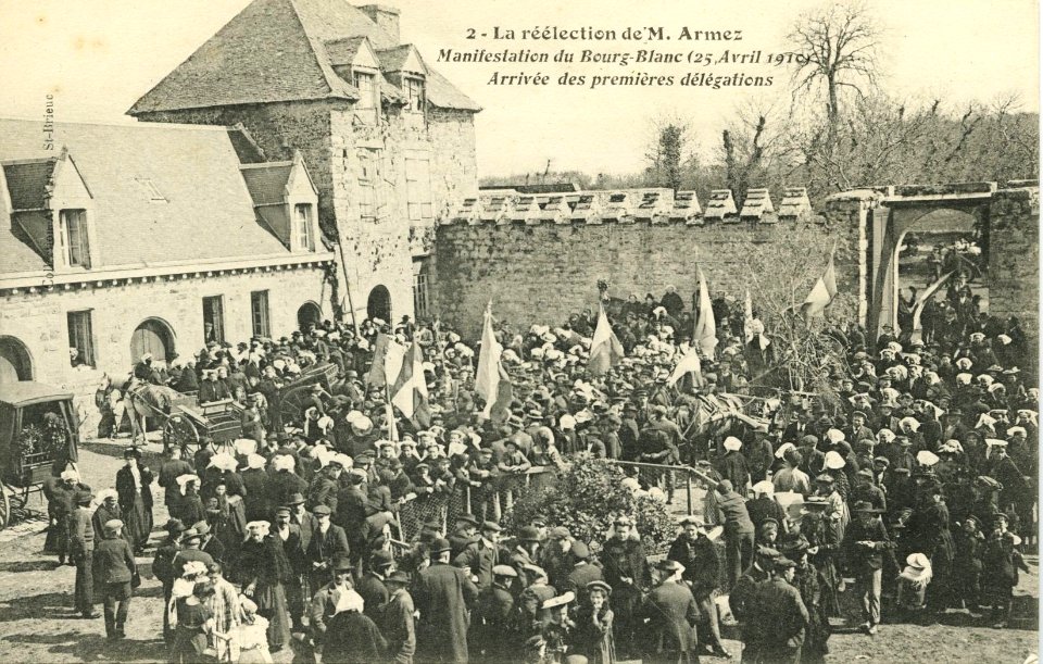 Plourivo. Réélection de M. Armez manifestation du Bourg-Blanc 25 avril 1910 - AD22 - 16FI4452