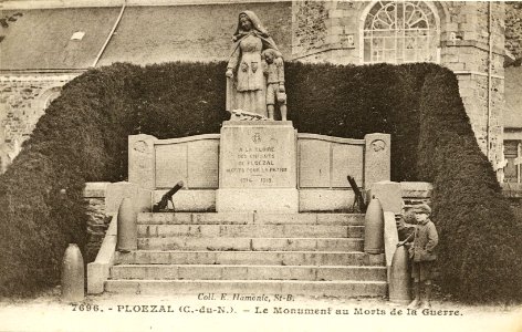 Ploézal - Monument aux morts de la guerre - AD22 - 16FI3985