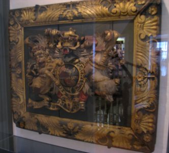 Plaque of Royal Arms, 1700s - Old State House Museum, Boston, MA - IMG 6813