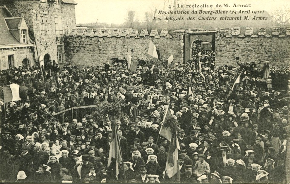 Plourivo. Réélection de M. Armez manifestation du Bourg-Blanc 25 avril 1910 - AD22 - 16FI4454