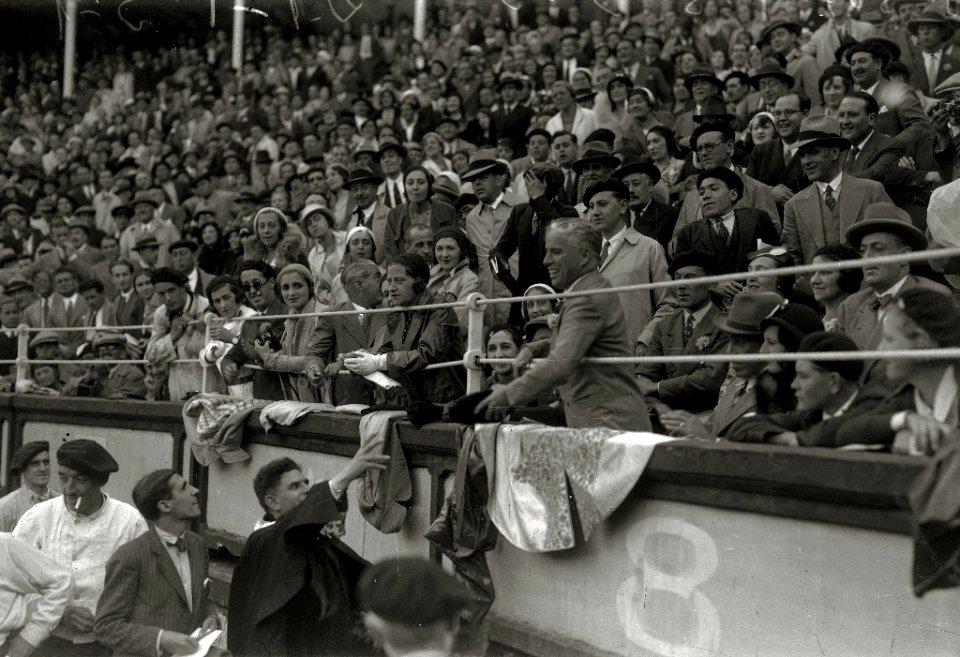 Plaza de toros de 'El Txofre' (11 de 16) - Fondo Car-Kutxa Fototeka
