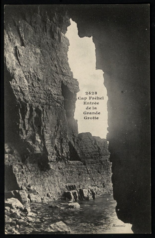 Plévenon - Cap Fréhel - Entrée de la Grande Grotte - AD22 - 16FI3972