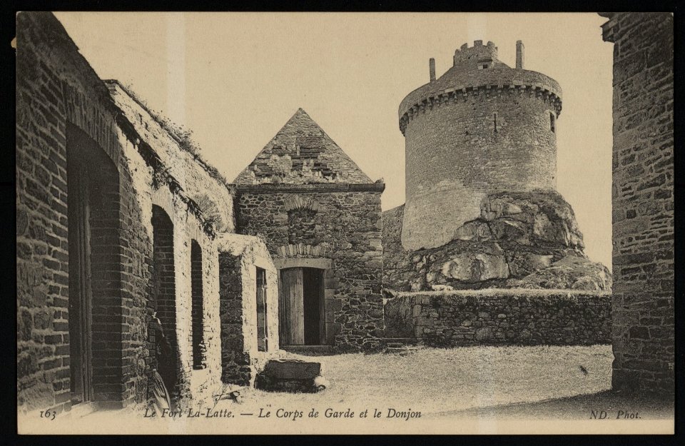 Plévenon - Fort-La-Latte corps de garde et donjon - AD22 - 16FI3923