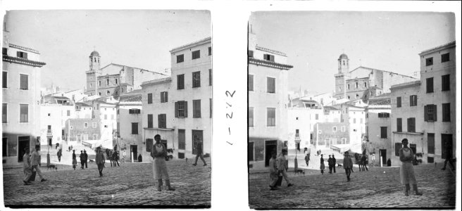 Plaça del Carme i església parroquial de Santa Maria a Maó