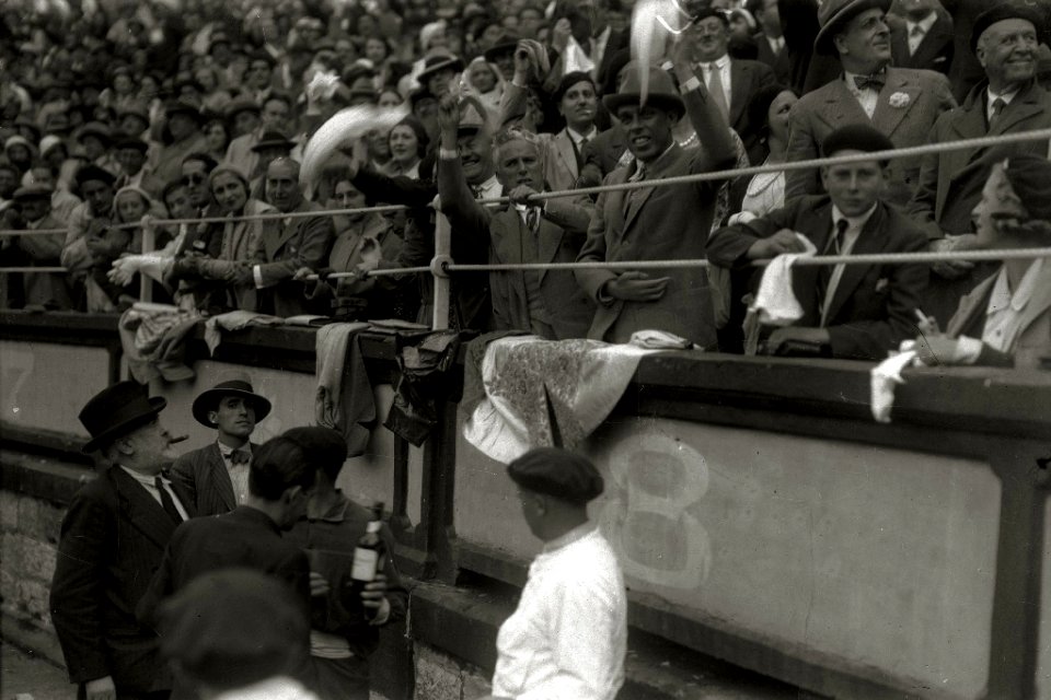 Plaza de toros de 'El Txofre' (13 de 16) - Fondo Car-Kutxa Fototeka