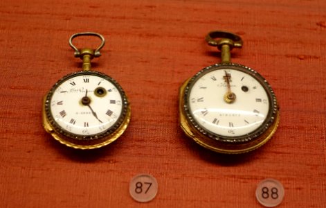 Pocket watches, from Geneva and Hessen à Paris, 1800s - Museu Nacional de Soares dos Reis - Porto, Portugal - DSC00617