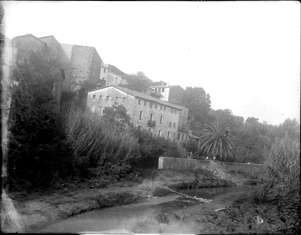 Poble a la riba d'un riu (AFCEC RIBASV C 2606)