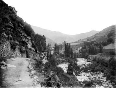 Poble de Pont de Bar vist des del camí de la Seu d'Urgell (Restored)