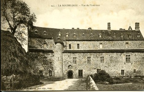 Ploézal - La Roche-Jagu vue de l'intérieur - AD22 - 16FI3994
