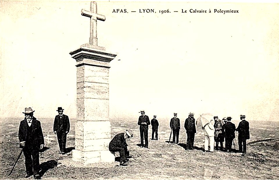 Poleymieux (Rhône) - Le calvaire 3