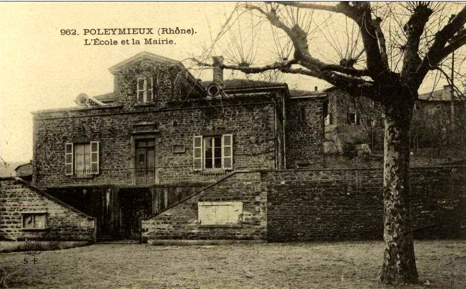 Poleymieux (Rhône) - Mairie 1