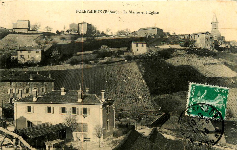 Poleymieux (Rhône) - Mairie et église