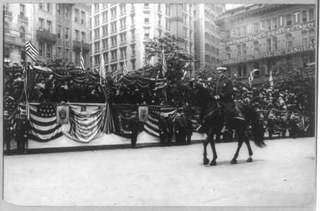 Police parade, New York City)- Inspector (Miles) Cortright (on horseback LCCN2005689068