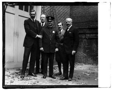 Policeman, British Embassy LCCN2016819764 photo