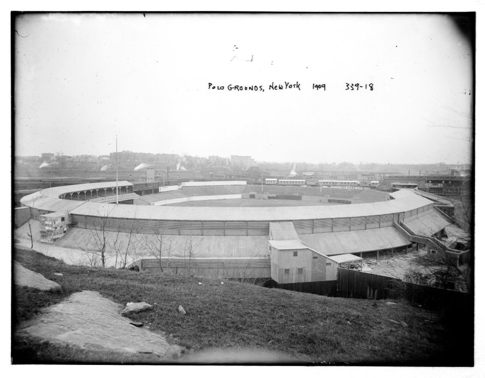 Polo Grounds, view from Coogans Bluff (baseball) LCCN2014681586