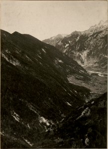 POLINIK gegen CESOCA SLATENIKGRABEN. Standpunkt, Artillerie Beobachter am VRSIC. aufgenommen am 28. Juni 1916. (BildID 15476959)