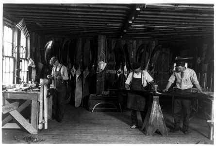 Polishing propellers LCCN93511666