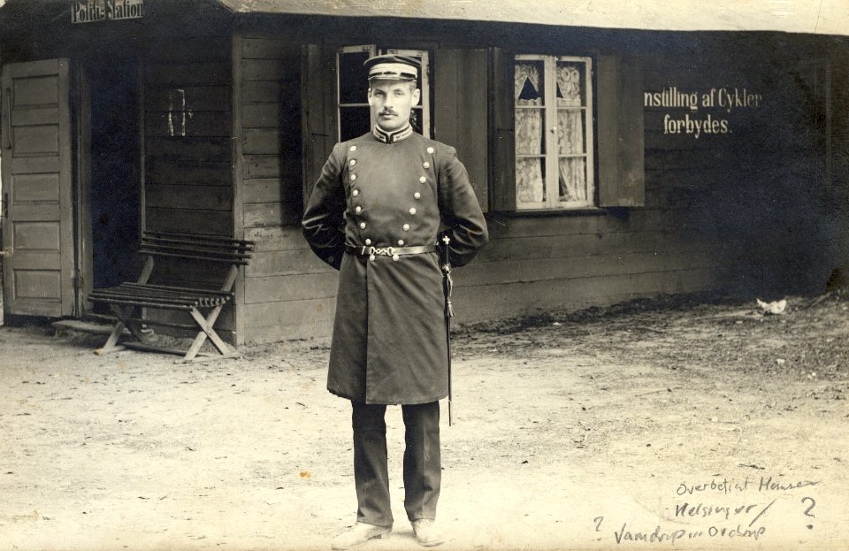 Politiuniform