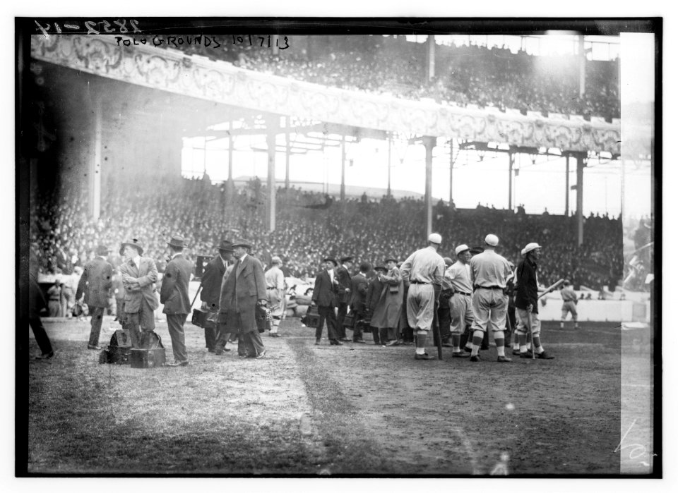 Polo Grounds, 10-7-13 LCCN2014694426
