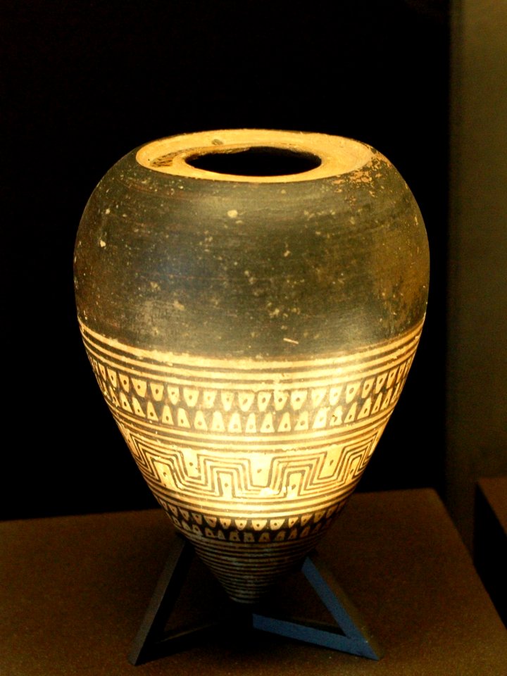 Pointed pyxis Louvre CA6020