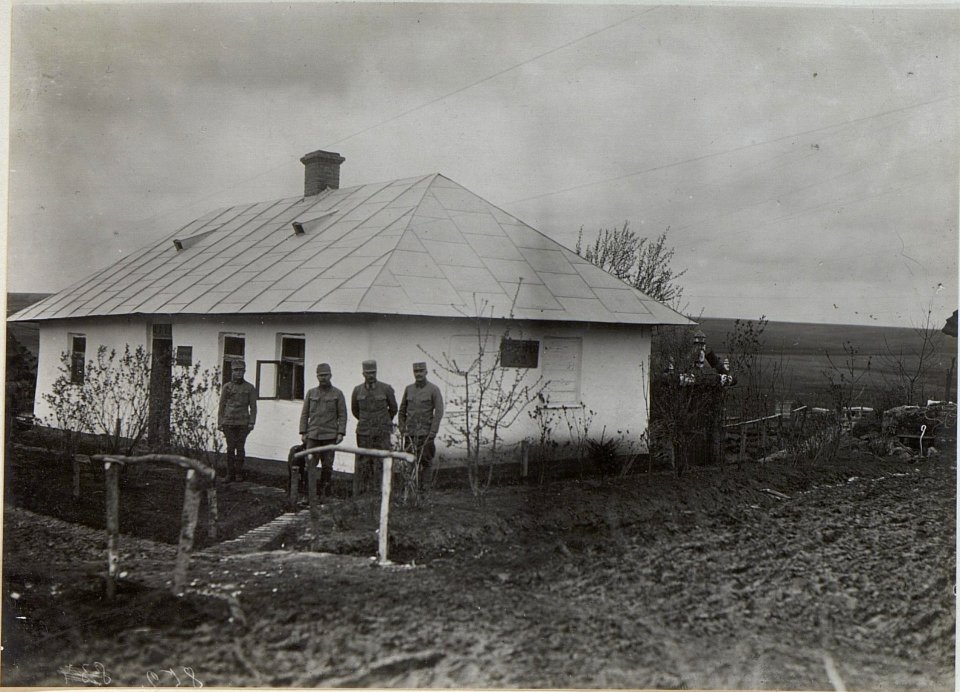 Pokropiwna an der Wosuczka, beim Stab des Infanterieregimentes.35 (BildID 15441565)