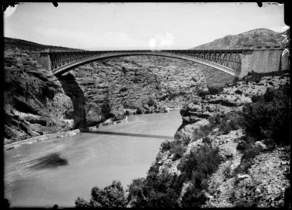 Pont de ferro sobre el riu Cinca