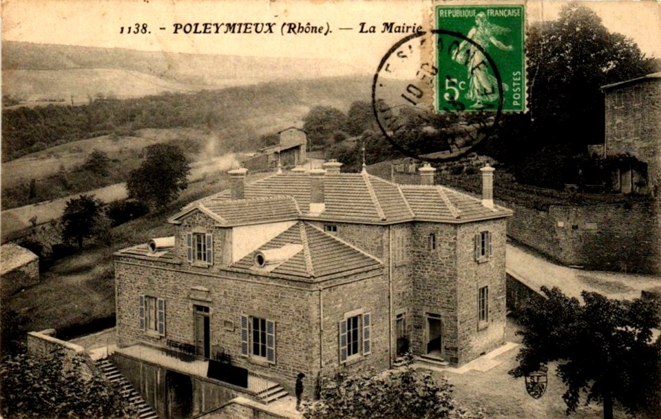 Poleymieux (Rhône) - Mairie 2