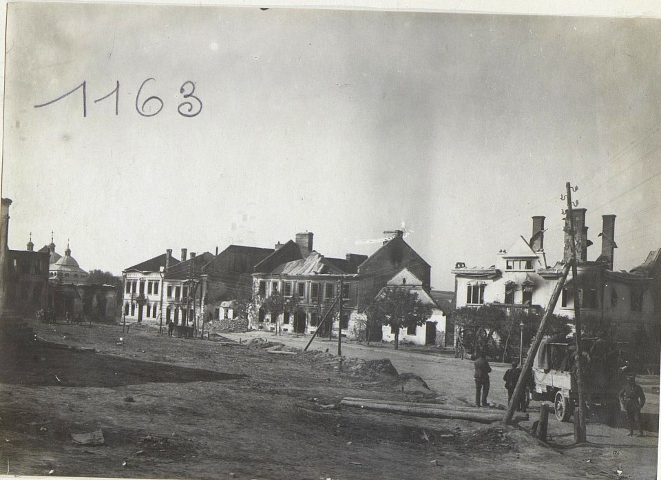 Podhajce; Brandschatzung am Ringplatze II. (BildID 15729955)