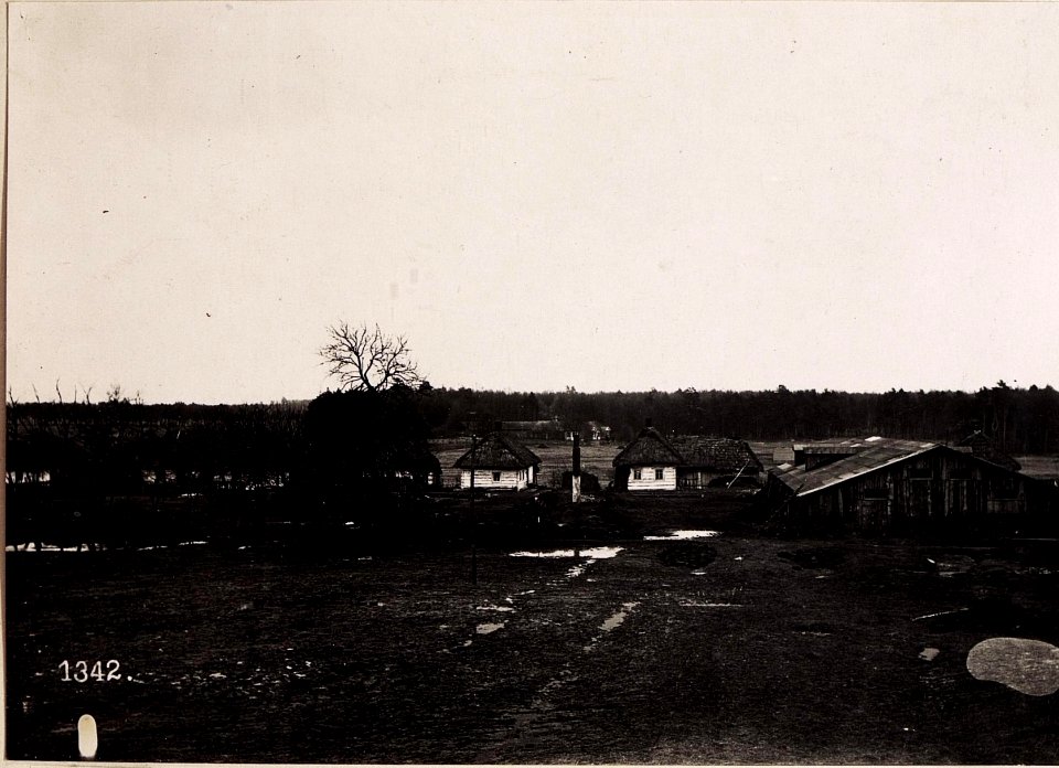 Poniczew, Ansicht auf das Pferdespital. (28-II.1918.) (BildID 15712464)