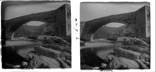 Pont i església de Sant Llorenç de la Muga
