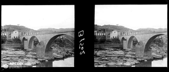 Pont sobre el Llobregat al seu pas per Monistrol de Montserrat