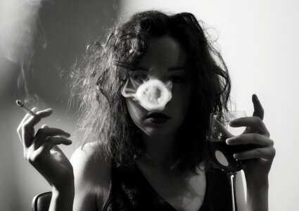 Round smoke woman