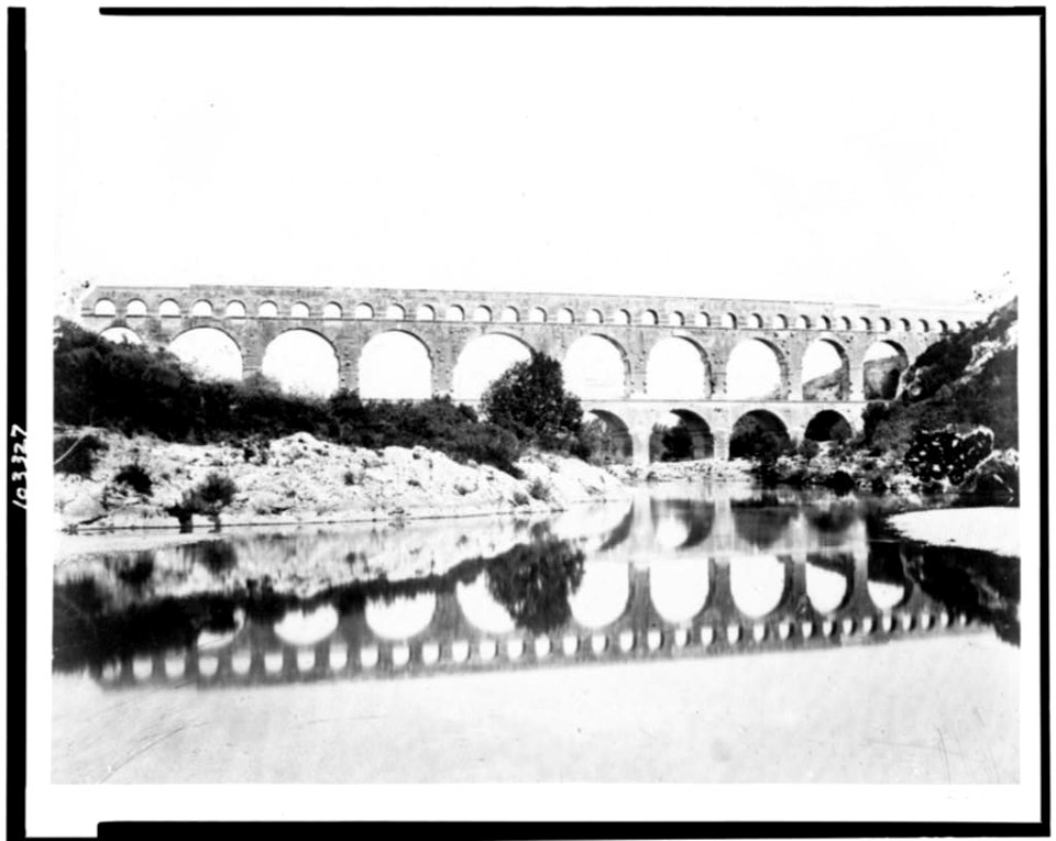 Pont Du Gard. Roman acqueduct(sic). Supplying Nîmes LCCN91732126