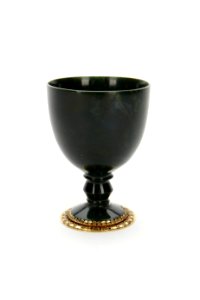 Pokal av mörkgrön jaspis med röda fläckar - Skoklosters slott - 92135
