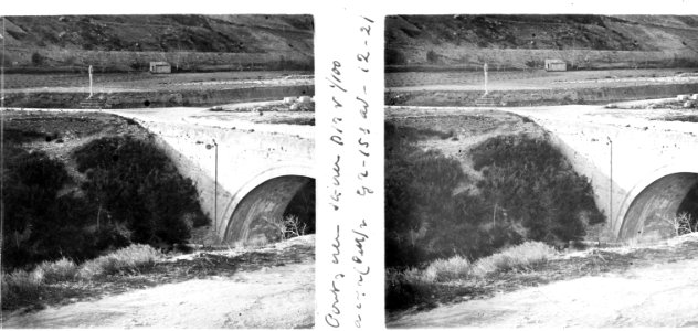 Pont i creu a Santes Creus