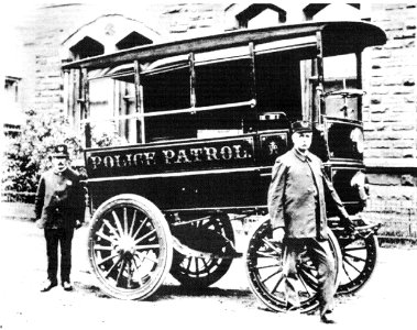 Polizeifahrzeug der Stadtpolizei Akron, Ohio, 1899