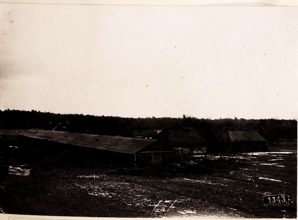 Poniczew, Ansicht auf das Pferdespital. (28-II.1918.) (BildID 15712471)