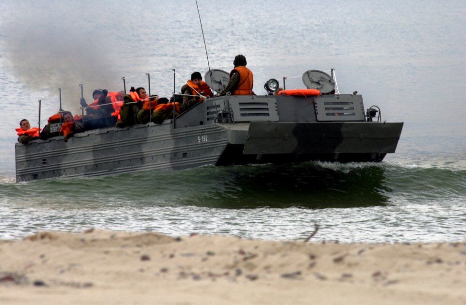 Polish amphibious vehicle
