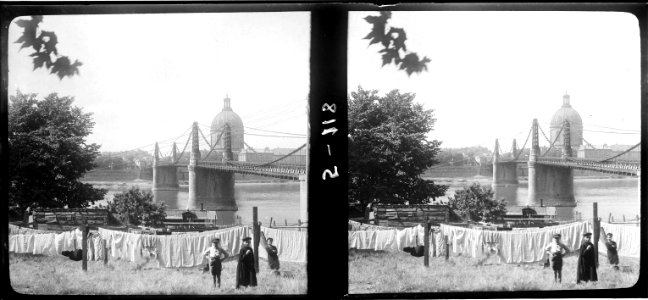 Pont de Sant Pierre sobre el riu Garona