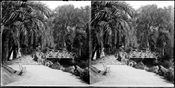 Pont sobre el llac del parc de la Ciutadella