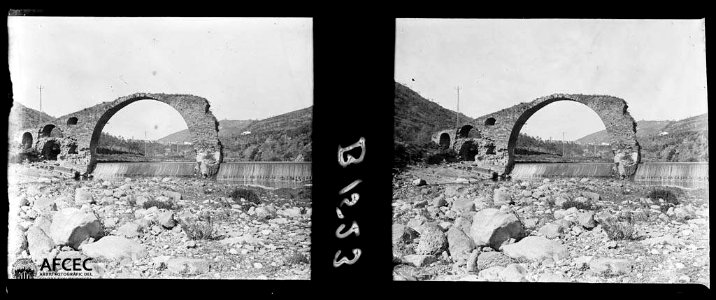 Pont trencat a Castellfollit de la Roca